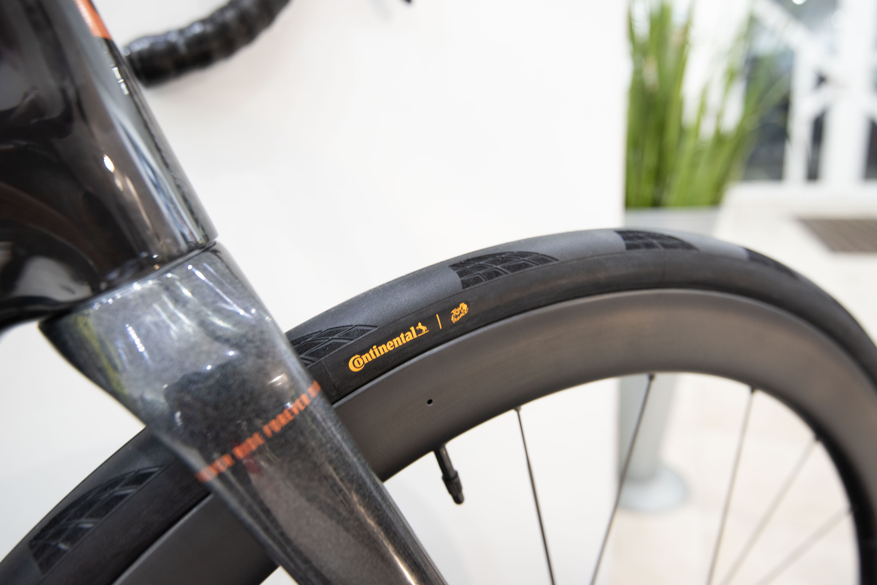 Argon 18 Krypton Pro SRAM E1 - Vision Metron 45 RS | 2025