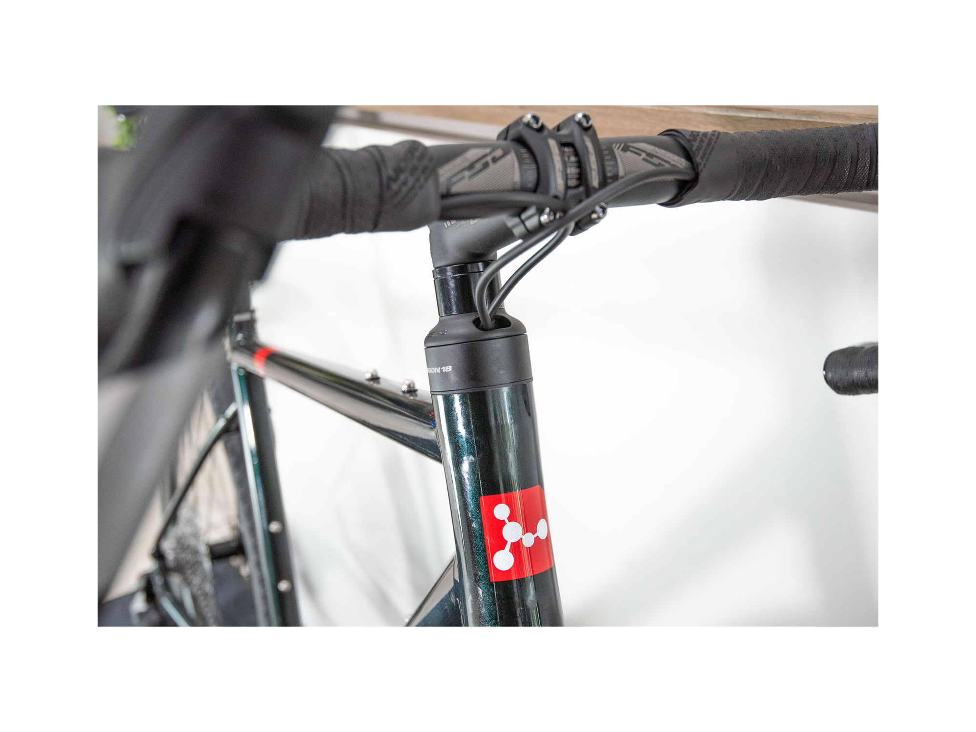 Argon 18 Gravel Bike Grey Matter SRAM APEX AXS XPLR | 2025