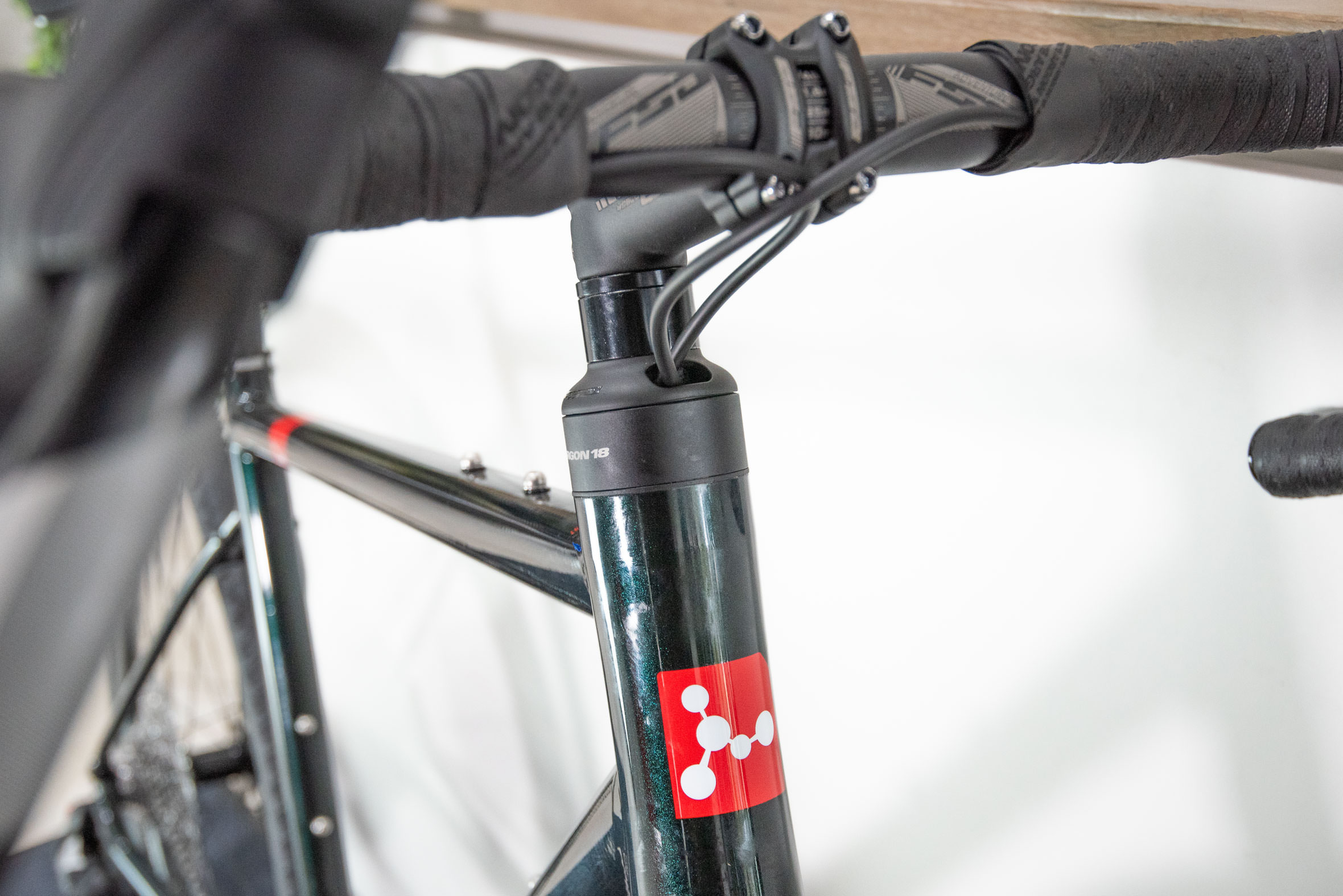 Argon 18 Gravel Bike Grey Matter SRAM APEX AXS XPLR | 2025