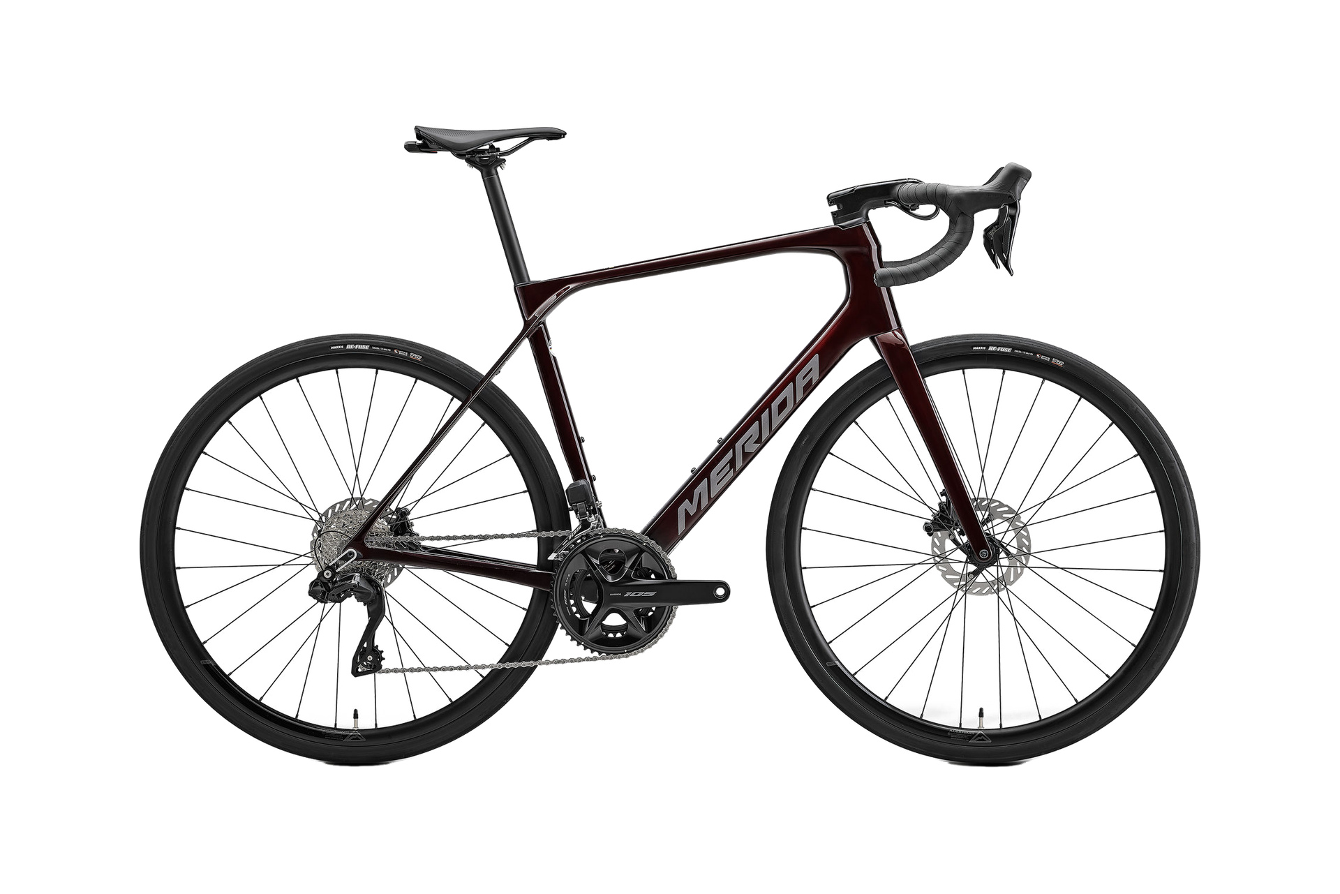 MERIDA SCULTURA ENDURANCE 5000 Passion Red / Gunmetal Grey | 2027 auf weißem Hintergrund