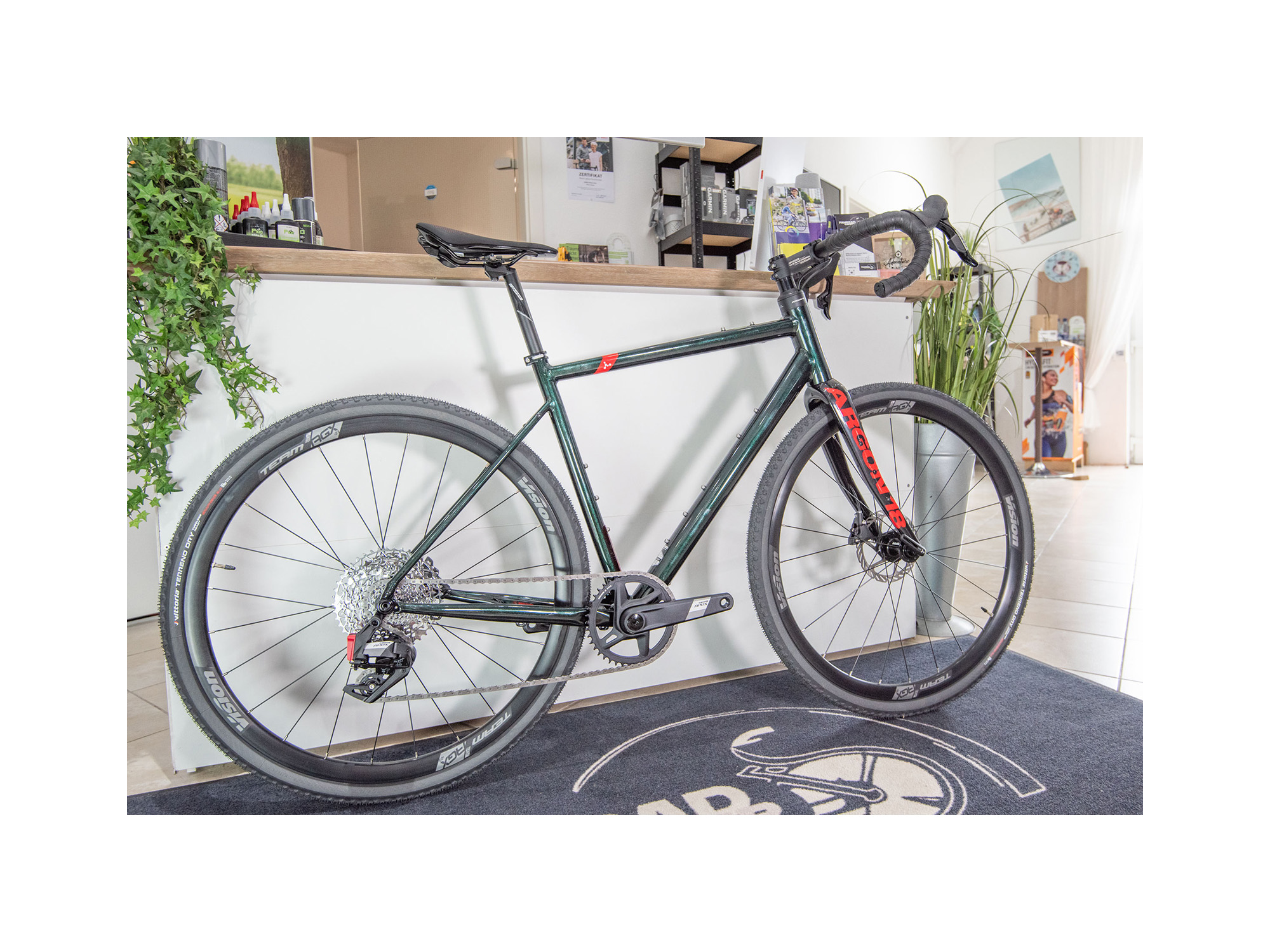 Argon 18 Gravel Bike Grey Matter SRAM APEX AXS XPLR | 2025