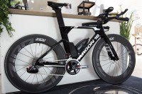 | Triathlon Bike Argon 18 E-117 Rival eTap AXS ZIPP 808 - Schwarz | 2025 | Triathlon Bike Argon 18 E-117 Rival eTap AXS ZIPP 808 - Schwarz | 2025