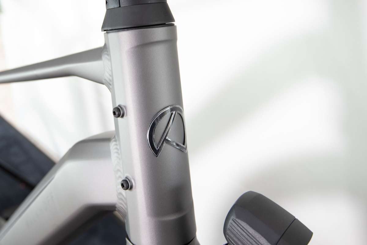 Kalkhoff Endeavour L Excite Wave - Tiefeinstieg - Jetgrey matt | 2025