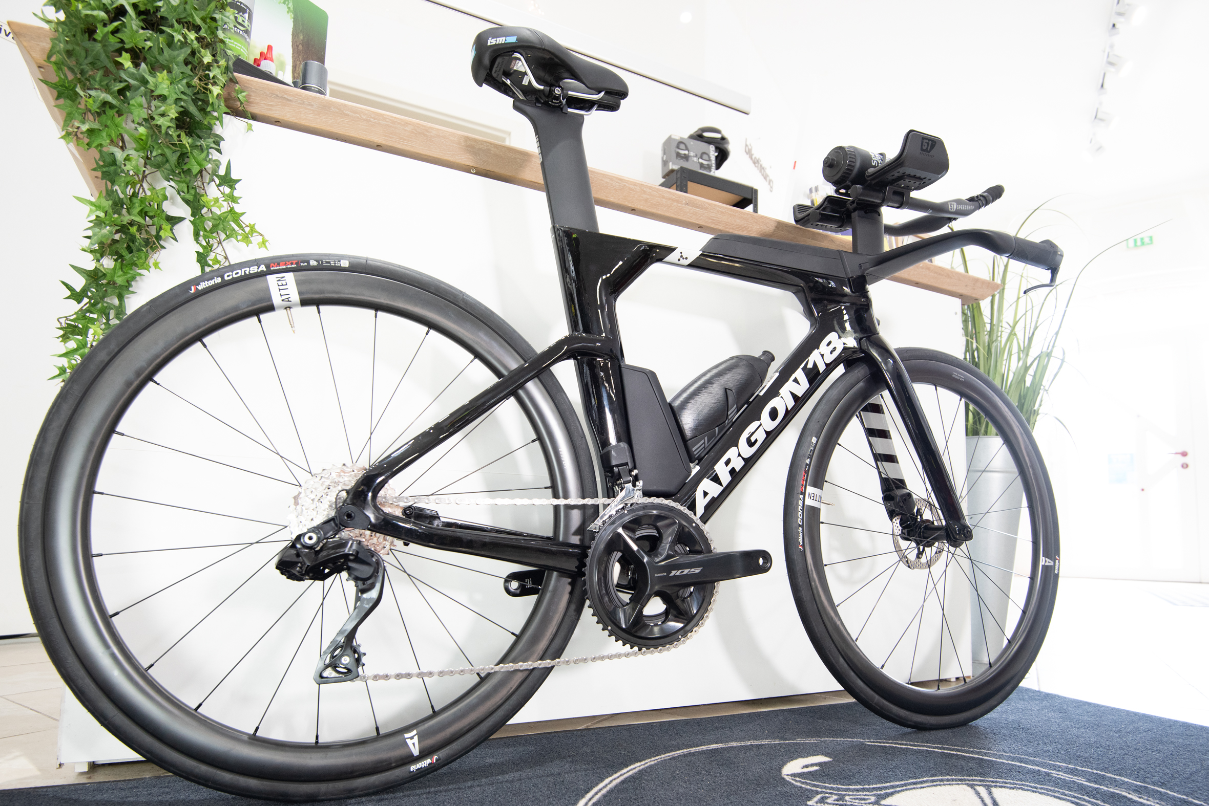 Triathlon-Bike-Argon-18-E-117-Shimano-105-di2-schwarz