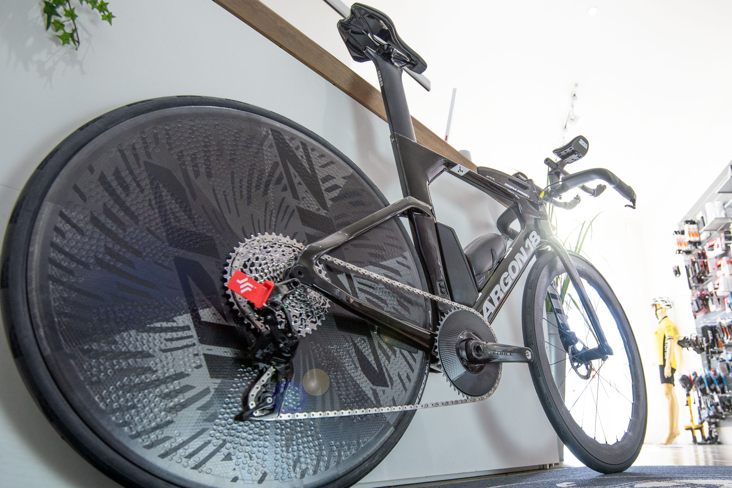 argon-18-e-117-tri-disc-schwarz-2025