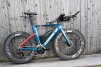 | Triathlon Bike Argon 18 E-117 Rival eTap AXS - Zipp 808 Ocean Blue | 2024 | Triathlon Bike Argon 18 E-117 Rival eTap AXS - Zipp 808 Ocean Blue | 2024